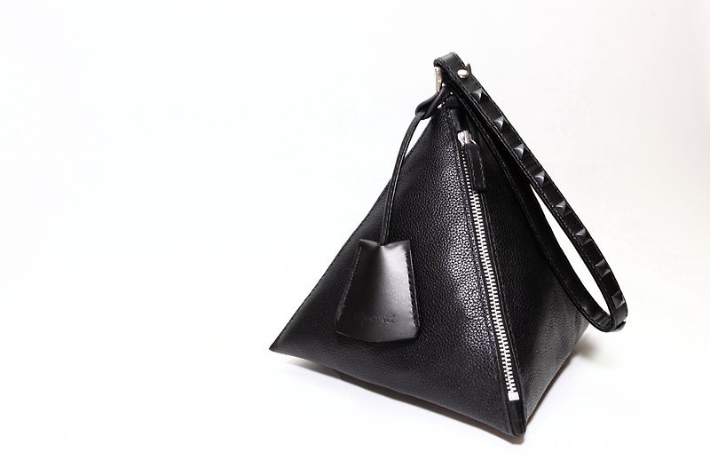The Black Rivet-BAG - กระเป๋าถือ - หนังแท้ สีดำ