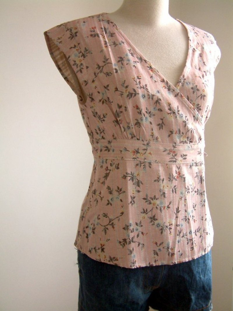 Sleeveless foundation floral beveled top - Other - Other Materials Pink
