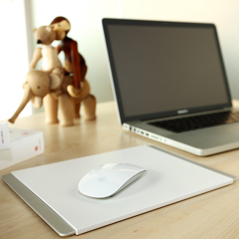 Just Mobile  AluPad 鋁質滑鼠墊 - 其他 - 其他金屬 白色