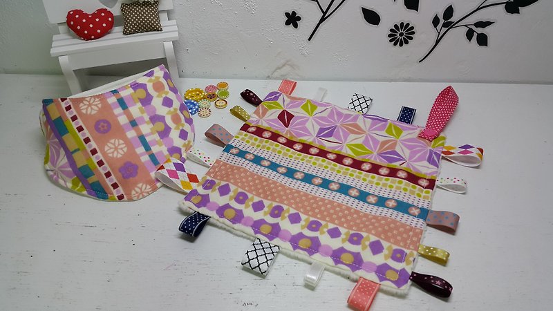 To splicing! Mi Yueli triangle towel + comfort towel (double yarn) pink - Baby Gift Sets - Cotton & Hemp Multicolor