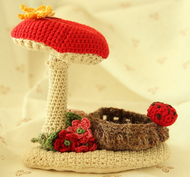 Small yellow butterfly love red mushroom mushroom - Items for Display - Other Materials 
