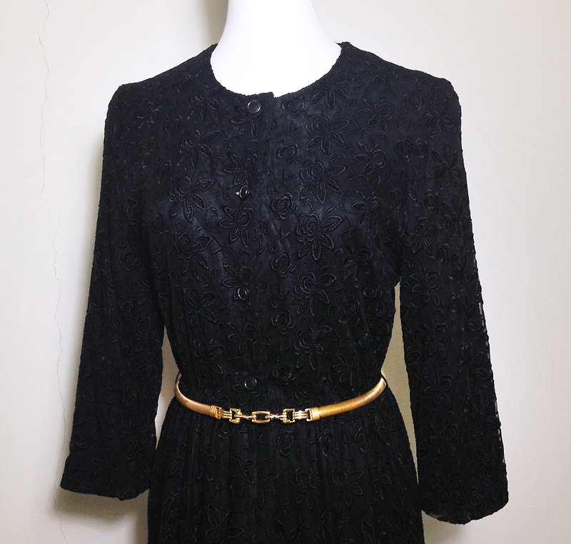When vintage [Nippon / Rose Lace long dress antique light] abroad back to vintage dress VINTAGE - ชุดเดรส - วัสดุอื่นๆ สีดำ