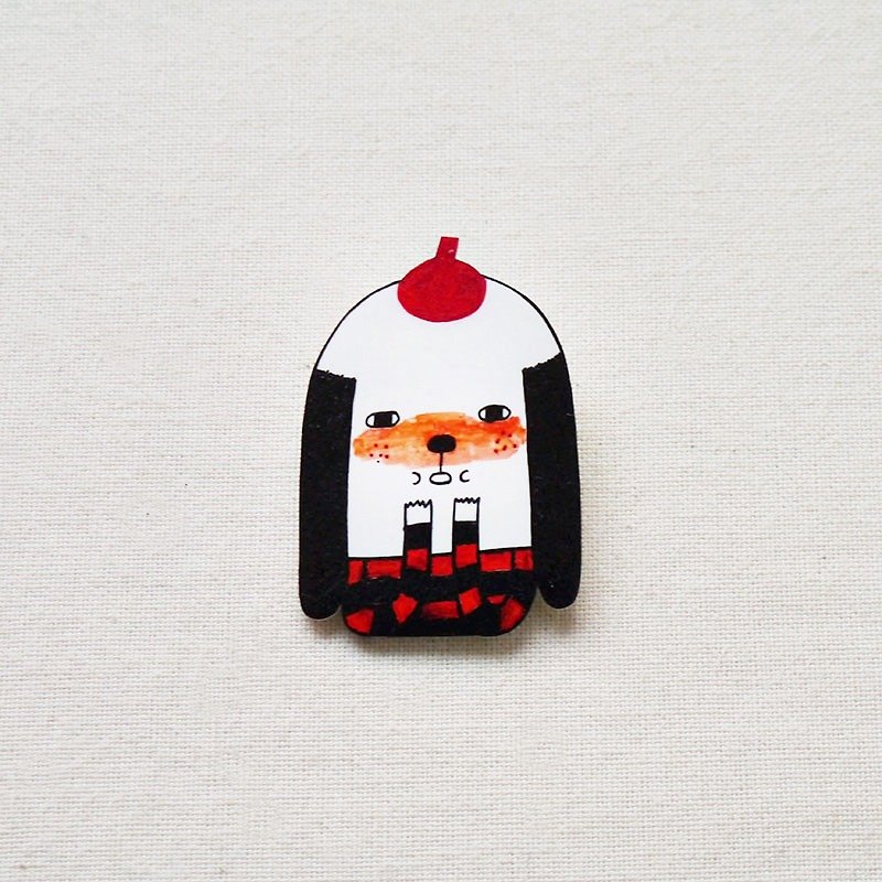 Nino The Painter - Handmade Shrink Plastic Brooch or Magnet - Wearable Art - Made to Order - เข็มกลัด - พลาสติก สีแดง