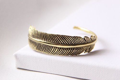 linenjewelry Feather bracelets by linen.