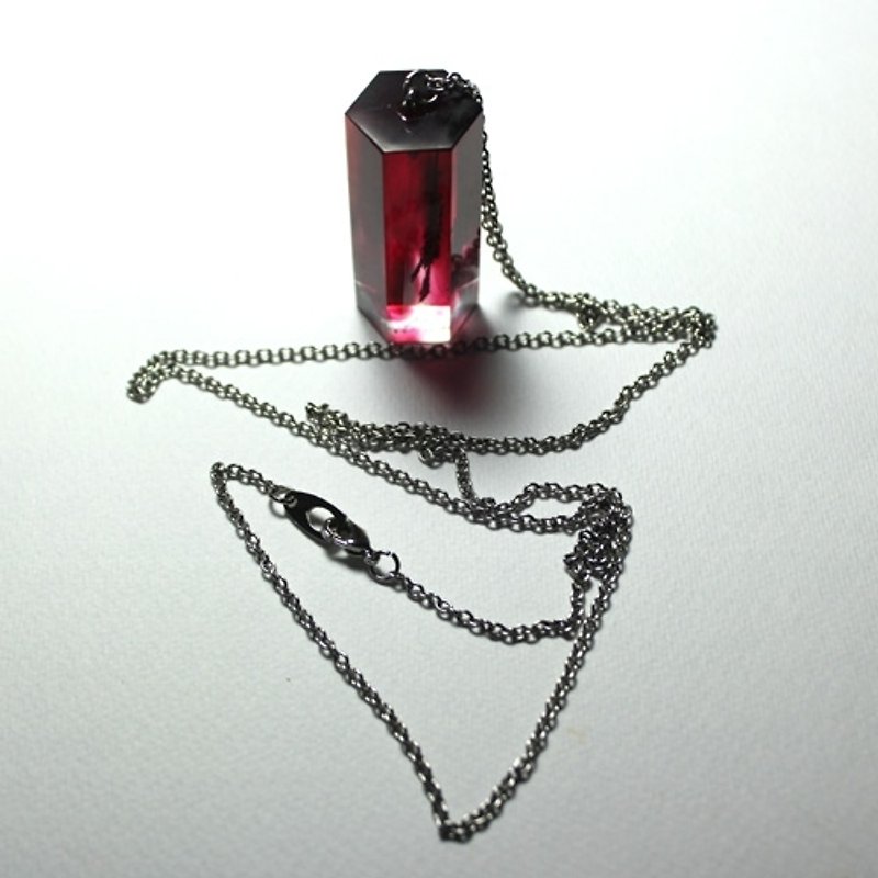 A chain / pendant were to desire to show the style of other - Necklaces - Other Metals Gray