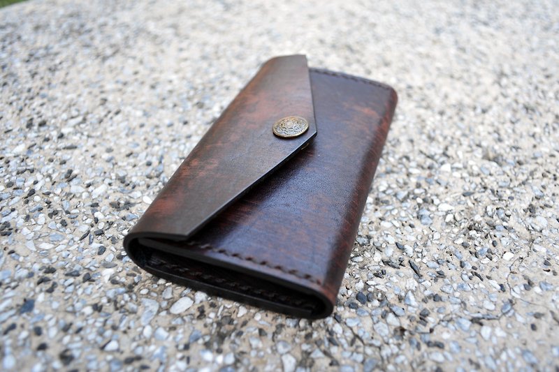 【kuo's artwork】 Hand stitched leather credit card wallet - กระเป๋าสตางค์ - หนังแท้ 
