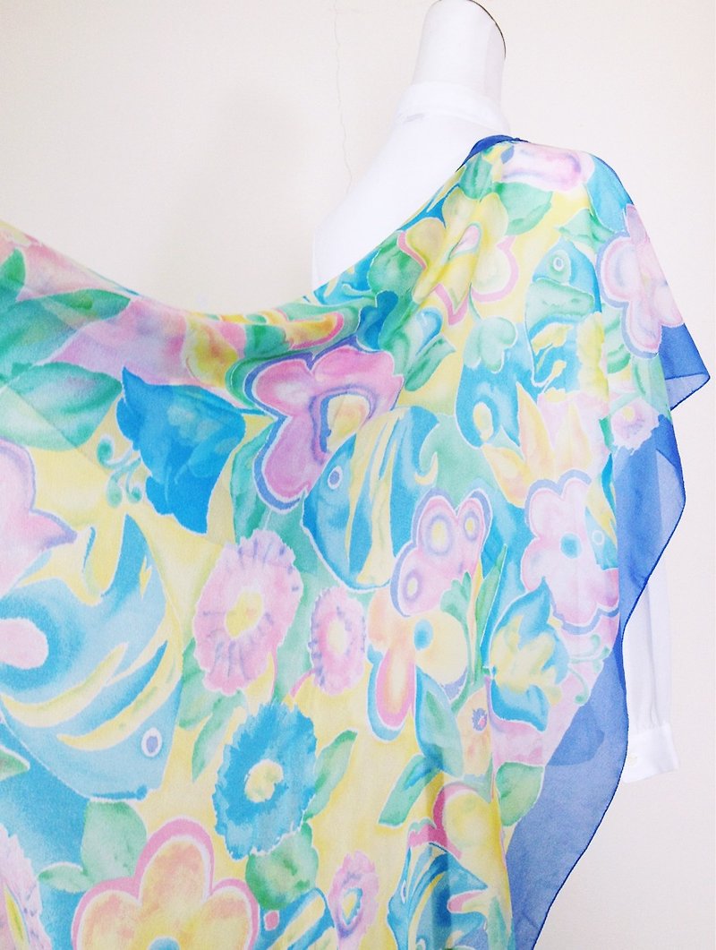 Time vintage [Flower sea tropical fish vintage shawl/ large silk scarf] Bring back vintage silk scarf VINTAGE abroad - ผ้าพันคอ - วัสดุอื่นๆ หลากหลายสี