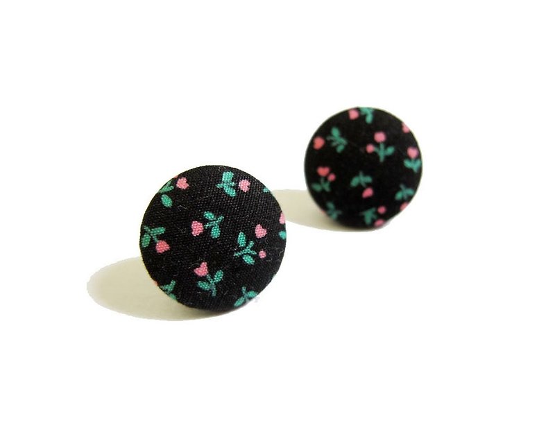 Cloth buckle earrings with black background and small florals can be used as clip earring - ต่างหู - วัสดุอื่นๆ สีดำ