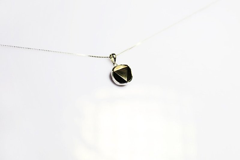 [Ofelia arts &amp; crafts] remaining one - sided necklace Sterling large natural satellite basil pyroxene [J65-Esther] - สร้อยคอ - เครื่องเพชรพลอย สีดำ