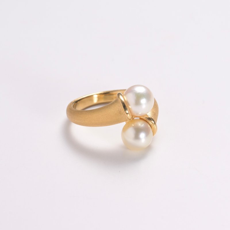 Akoya pearl Silver ring in gold color - แหวนทั่วไป - โลหะ สีทอง