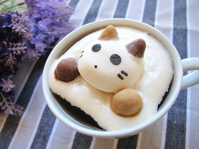 อาหารสด เค้กและของหวาน ขาว - Floating cat marshmallow