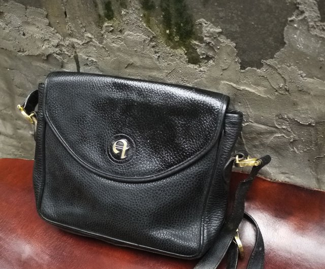 classic black leather shoulder bag