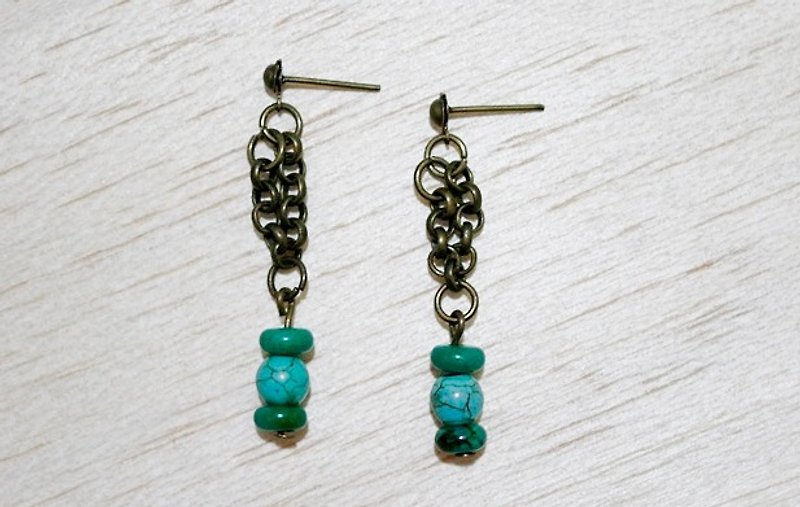 Alloy X Natural Stone ＊Green Circle ＊_Pin Earrings - Earrings & Clip-ons - Other Metals Green