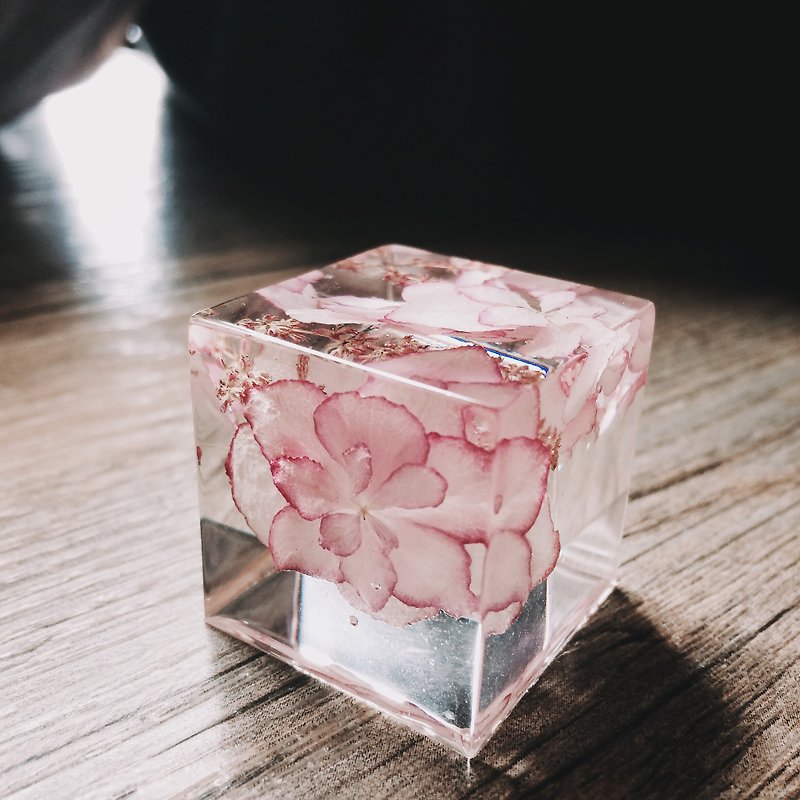 Dried flowers with Handwriting Decoration / Paper weight / - Items for Display - Other Materials 