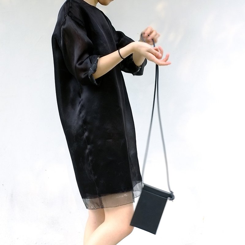 ガオフルーツ/ GAOGUO元デザイナーの女性のブランドの新しい積層透明オーガンザの花のラウンドネックのドレス - ワンピース - シルク・絹 ブラック