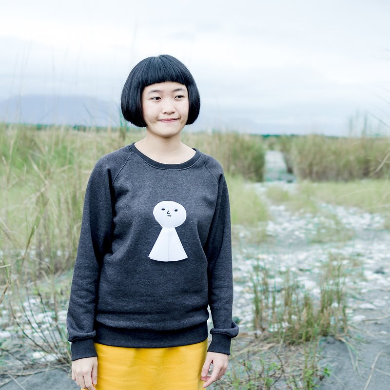 Cloudy doll / winter long-sleeved clothes - Women's Tops - Paper Black