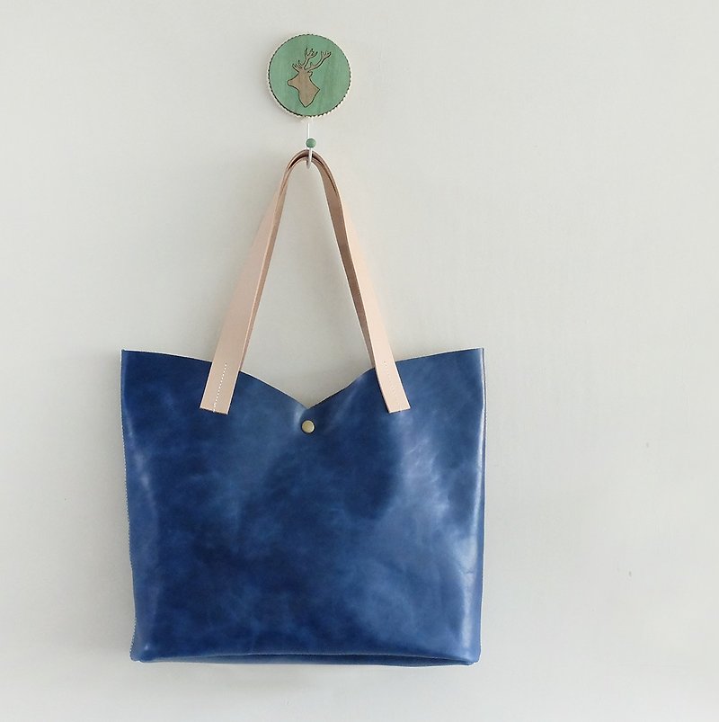 Blue Tulip Cowhide Shoulder Bag Elegant M Marine Blue Plant Tanned Leather Tie - Handbags & Totes - Genuine Leather Blue