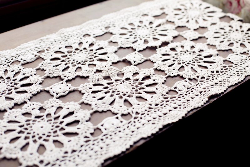 [Good day] fetish flower lace crochet rectangular pad - Place Mats & Dining Décor - Other Materials White