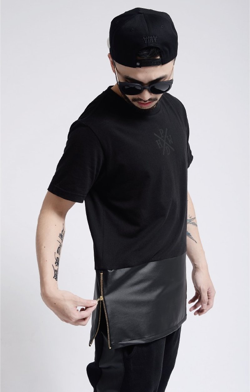 HWPD│Double side zipper leather T-Shirt black (refer to Kanye West/Yeezy/Justin Bieber) - เสื้อยืดผู้ชาย - ผ้าฝ้าย/ผ้าลินิน สีดำ