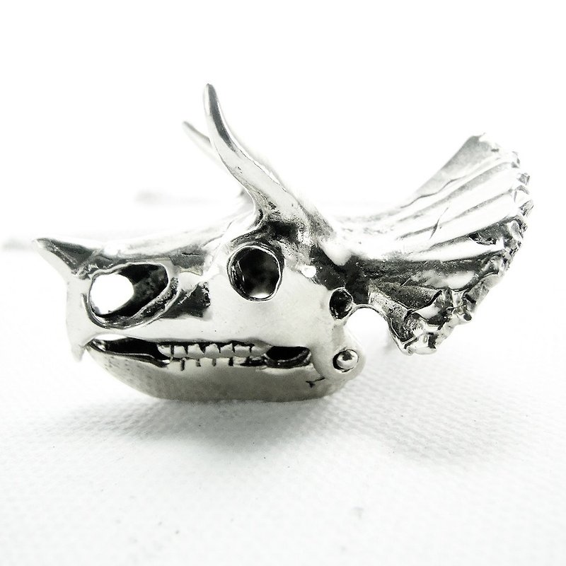 Triceratops Pendant in white bronze with oxidized antique gold color ,Rocker jewelry ,Skull jewelry,Biker jewelry - 項鍊 - 其他金屬 