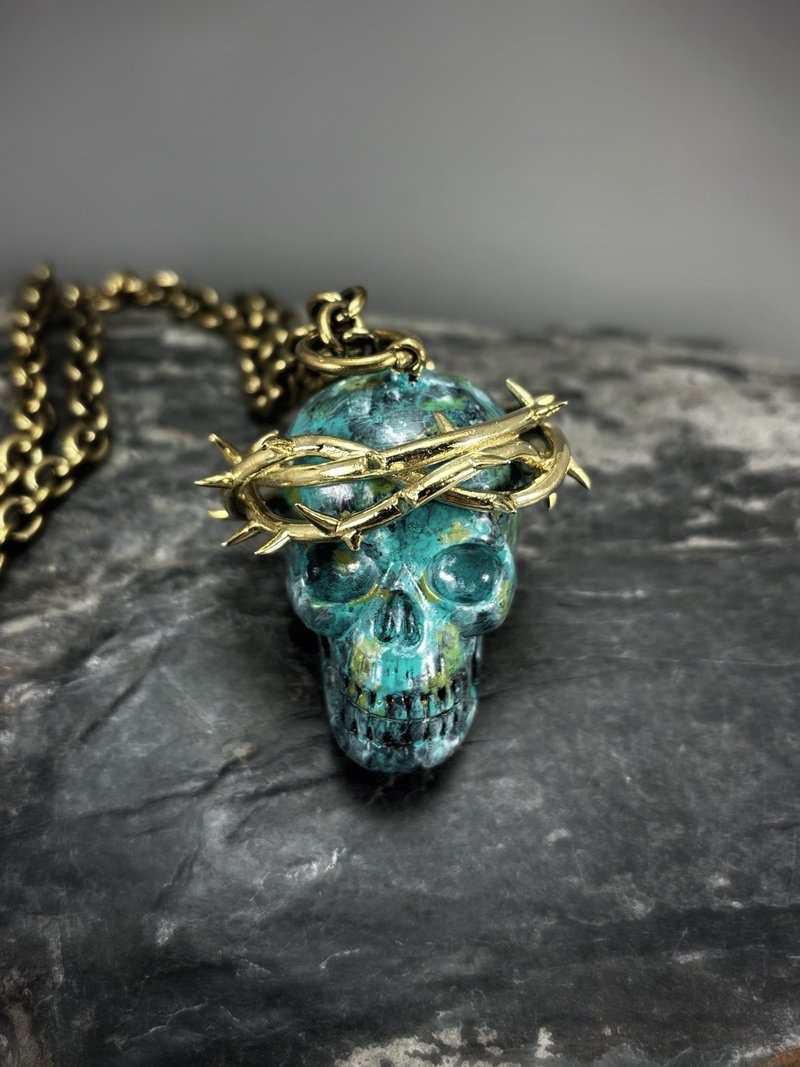 Golden Brass Crown of Thorns Patina on Brass Skull Necklace. 4 Colourways. - 項鍊 - 其他金屬 