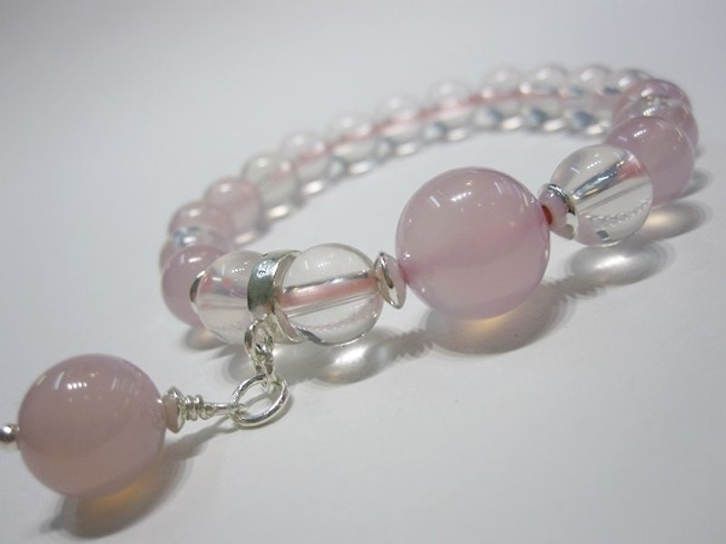 "Ice Power" - an all-natural crystal ice kind of hibiscus pink chalcedony crystal + 925 sterling silver hand and chain Hong Kong Design - Bracelets - Gemstone Pink