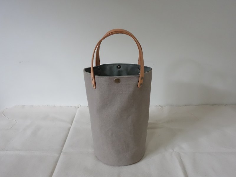 Simple bucket bag, washed brown, and khaki - Handbags & Totes - Cotton & Hemp Khaki