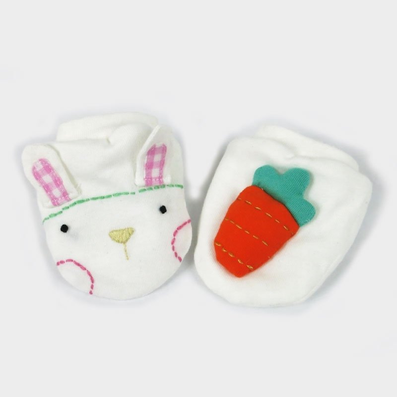 Rabbit with carrot shape gloves (pink) - ผ้ากันเปื้อน - งานปัก ขาว