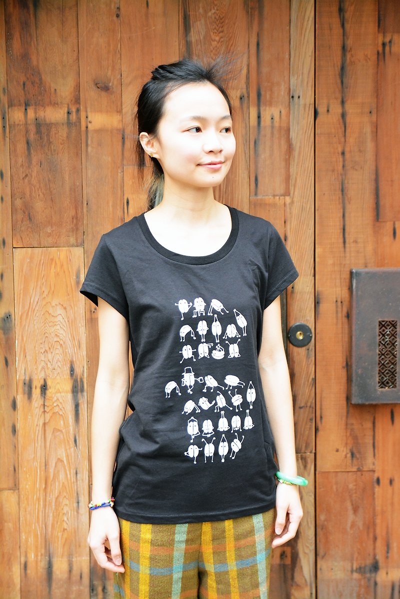 Organic cotton T-shirt female version Organic T-shirt coffee beans_ fair trade - เสื้อยืดผู้หญิง - ผ้าฝ้าย/ผ้าลินิน สีดำ
