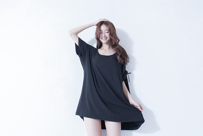 SUMI ◆ cannabis ◆ 4SF031_ fold sleeve blouse black - เสื้อผู้หญิง - ผ้าฝ้าย/ผ้าลินิน สีดำ