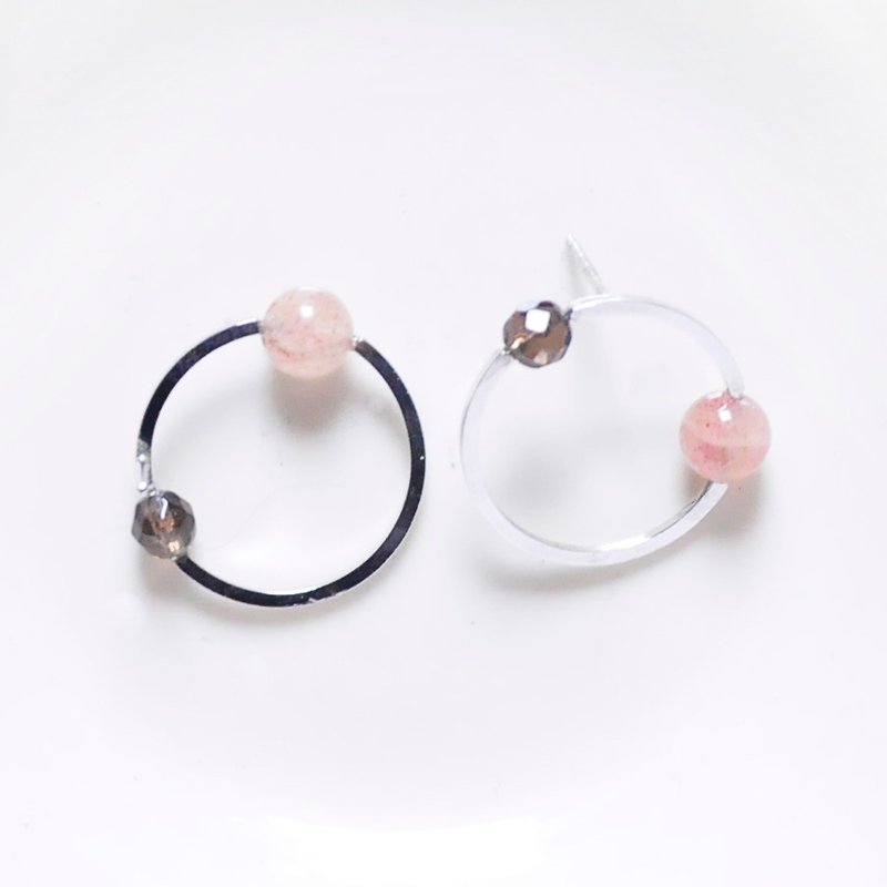 Geometric accessories "Dot line III" Strawberry crystal, smoky quartz silver ear - Earrings & Clip-ons - Gemstone White