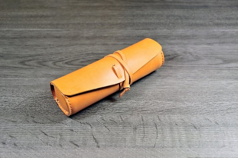 MICO vegetable tanned leather pen roll / pen case (light brown) - กล่องดินสอ/ถุงดินสอ - หนังแท้ สีส้ม