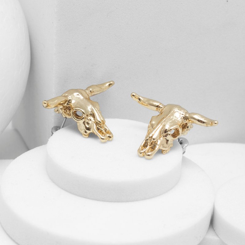 Recovery Bull Skull Earrings (Gold) - Earrings & Clip-ons - Other Metals Gold