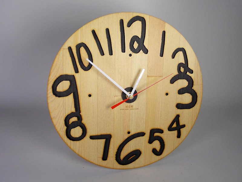 Digital Valentine's Day gift [-] wall clock is just a clock Interest Design Limited Offer Valentine's Day wedding birthday gift tourist souvenirs to move........ - Clocks - Wood Gold