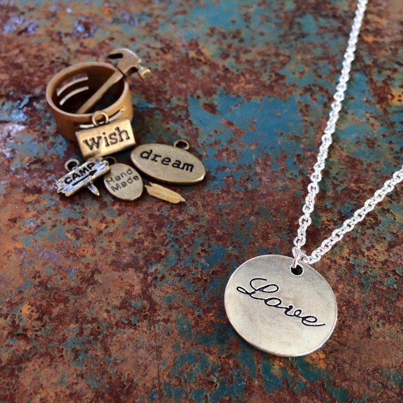 [Story Necklace story licensing round LOVE necklace] - สร้อยคอ - โลหะ 