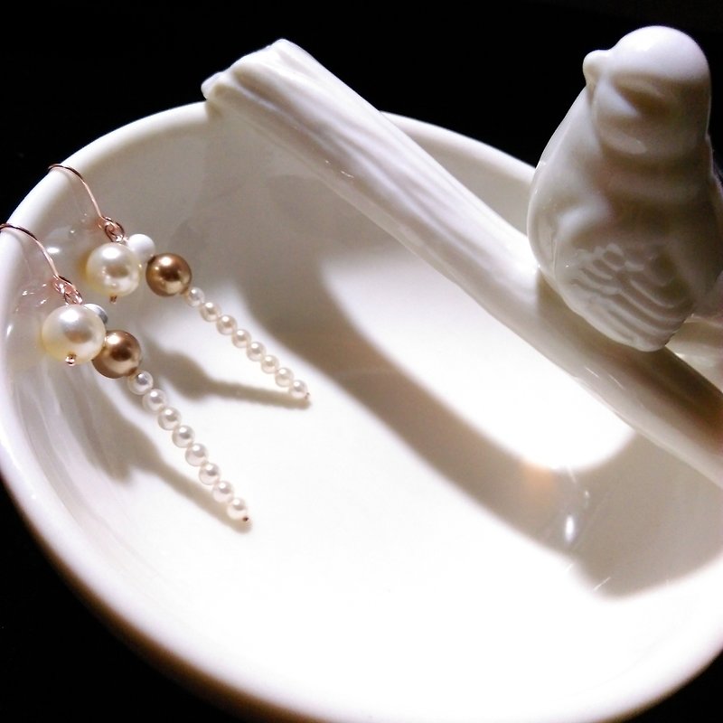[LeRoseArts] Belle Perle series Handmade earrings - Shell Pearl & amp; Swarovski Crystal Pearl - Earrings & Clip-ons - Gemstone White