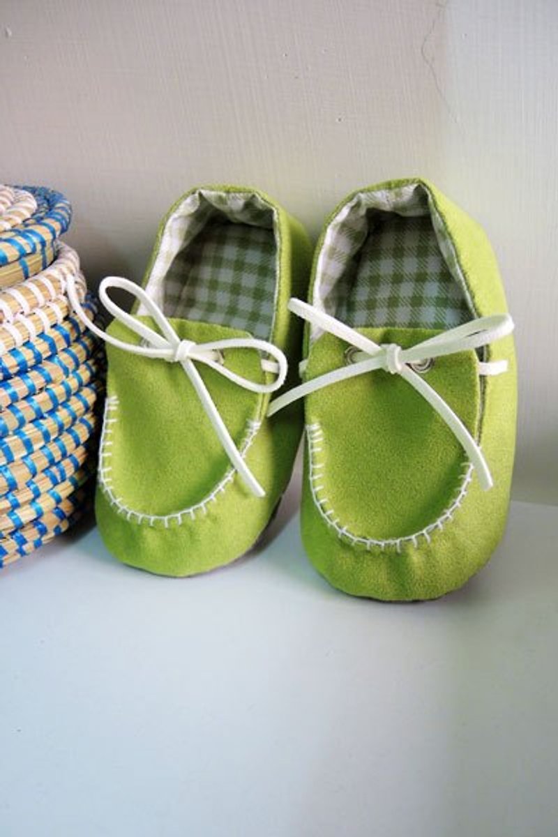 北鼻鞋─可愛麂皮休閒鞋(蘋果綠款) - Kids' Shoes - Cotton & Hemp Green