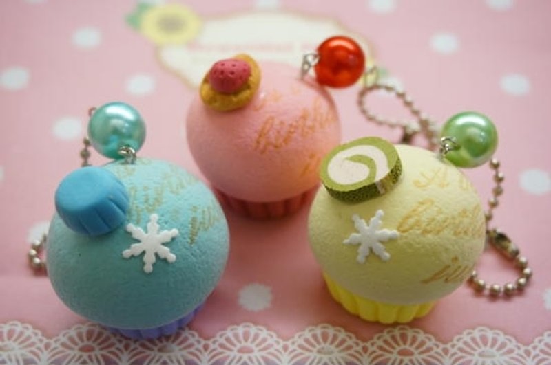 Sweetheart cupcakes handmade Charm - ที่ห้อยกุญแจ - วัสดุอื่นๆ สึชมพู