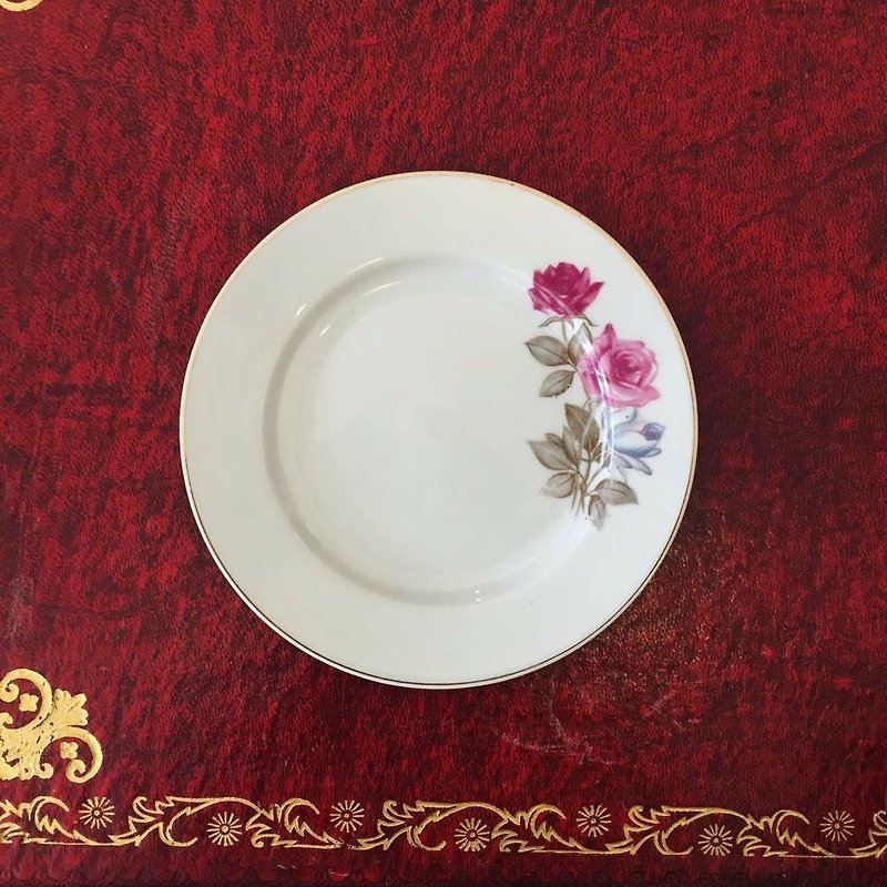 European antique fan of small plates professional activities limited special price red rose small plates - จานเล็ก - เครื่องลายคราม สีแดง