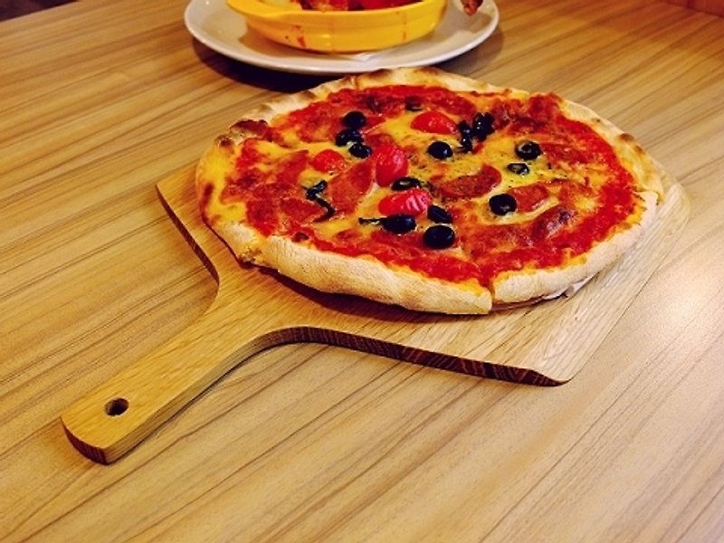 Thick oak wooden pizza spatula/large chopping board - Cookware - Wood Khaki