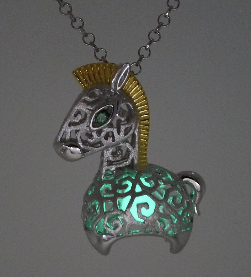 HK090~ 925 Silver Horse Shaped Lantern Pendant With 18 inches Silver Necklace - สร้อยติดคอ - เงิน สีเงิน