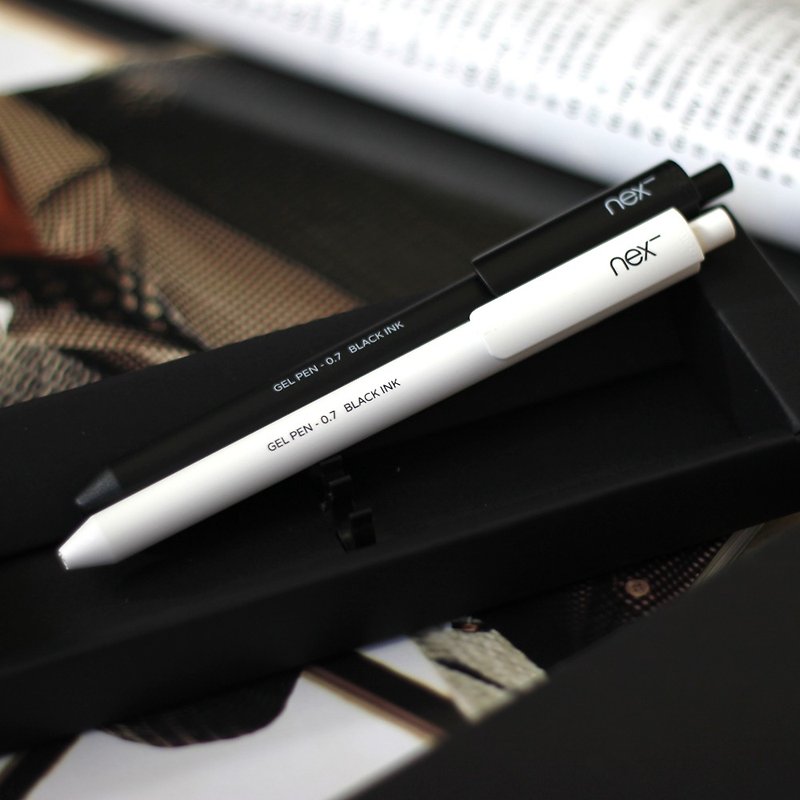 PREMEC｜スイスペン 白黒ペアペンセット ギフトボックス包装 - その他のペン - プラスチック ブラック