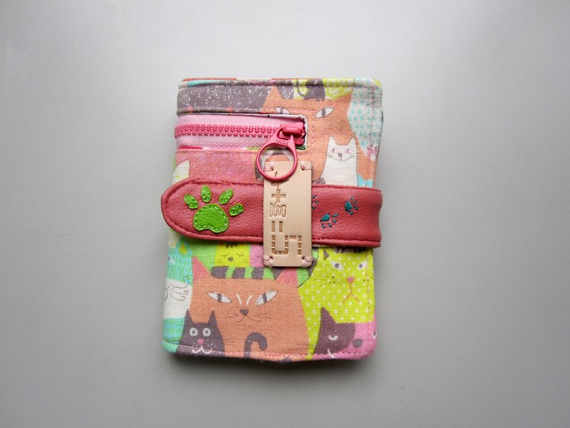 *1 + 1 = 5 / Cat smiled pace pink cloth small short clip* - Wallets - Other Materials Pink
