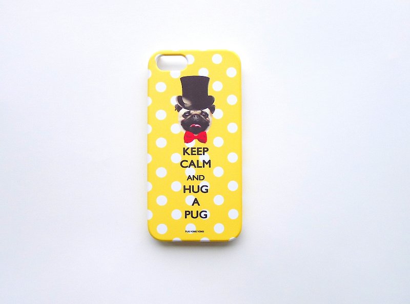[ YONG ] Keep Calm & Hug A Pug iPhone Case (Yellow) - เคส/ซองมือถือ - พลาสติก สีเหลือง