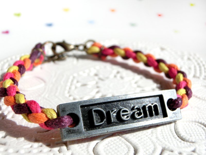 【優娜手作】 DREAM 字母排槍黑款腊繩手鍊 - Bracelets - Other Materials Multicolor