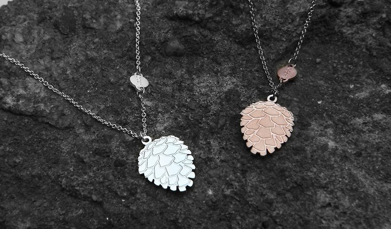 【Holiday Surprise Package】Teesy Necklace_pinecone - สร้อยคอ - โลหะ สีเงิน