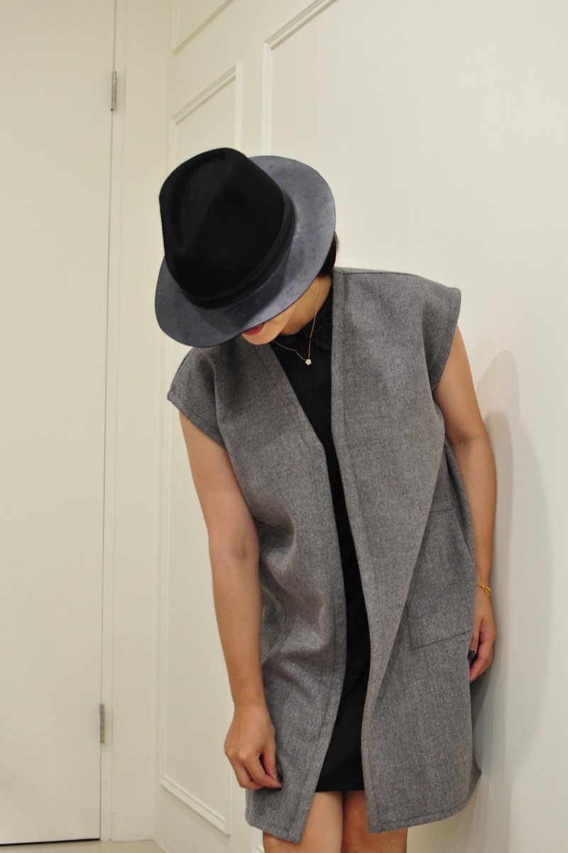 Flat 135 X 90% of Taiwanese designers fall prerequisite wool blazers wool vest good English style with a gray vest during the modification of the second edition pre-order discount for each purchase - Women's Vests - Other Materials Gray