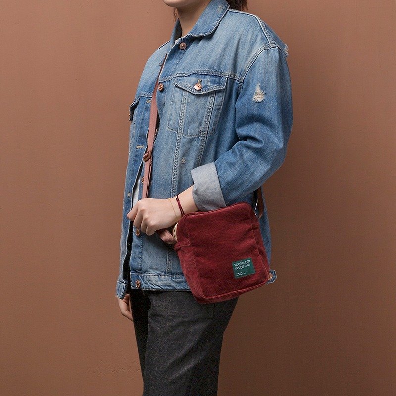ntmy. Heavy washed corduroy small satchel shoulder oblique backpack backpack - กระเป๋าแมสเซนเจอร์ - วัสดุอื่นๆ สีแดง
