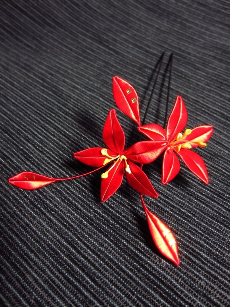 Fengcai—Oath—Wrapped Flowers/Chunzai Flower Hair Insert - เครื่องประดับผม - ผ้าไหม สีแดง