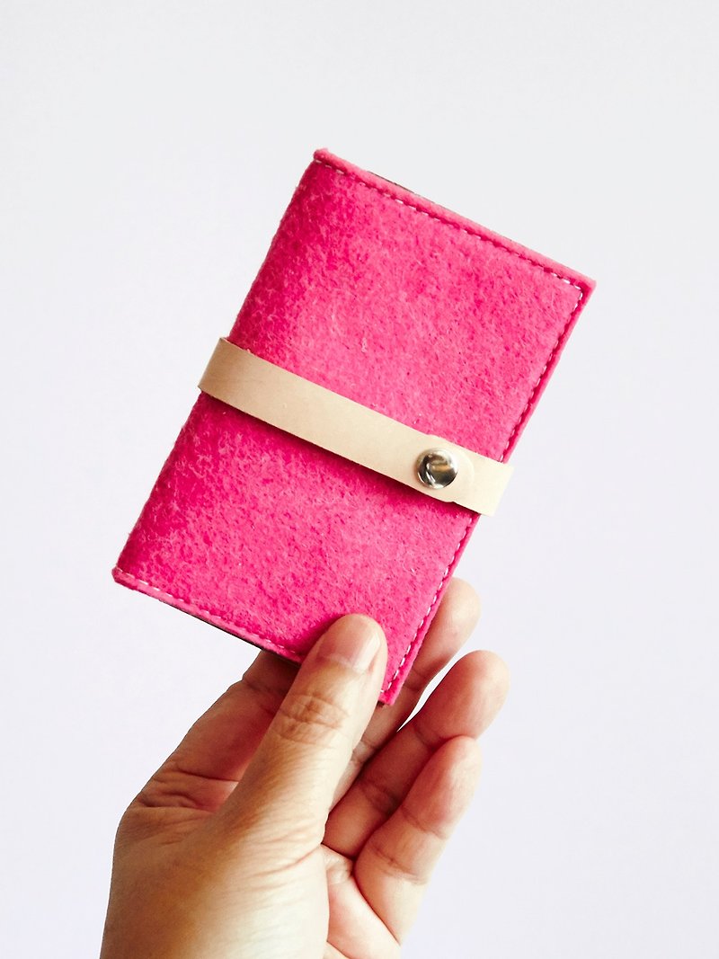 Handmade Wool Felt With Kraft Card Holder - Business card case, Card Holder - Wallets - Paper Red